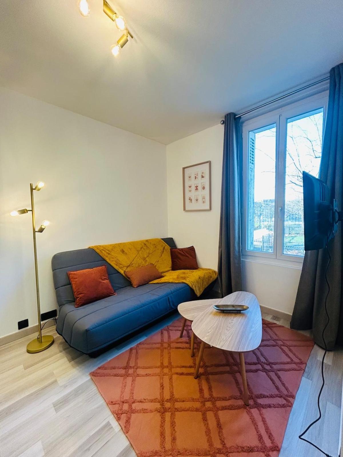 Appartement Charmant Proche Gare Tours Ngoại thất bức ảnh